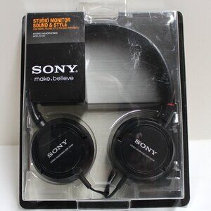 Sony MDR-ZX100 Studio Monitor Sound & Style Wired Cushion Black Headphones